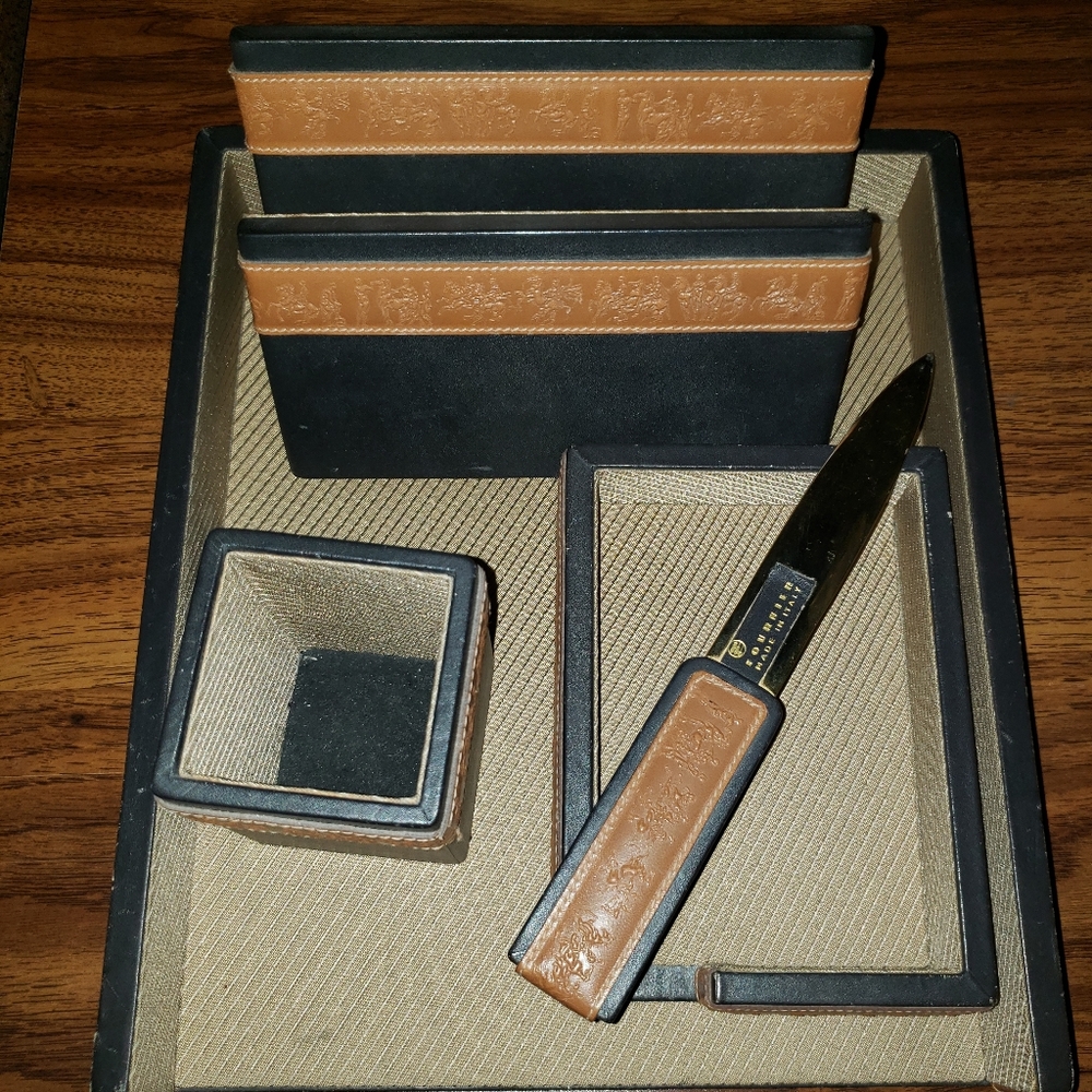 Fournier Italian leather 5 piece desk accessories